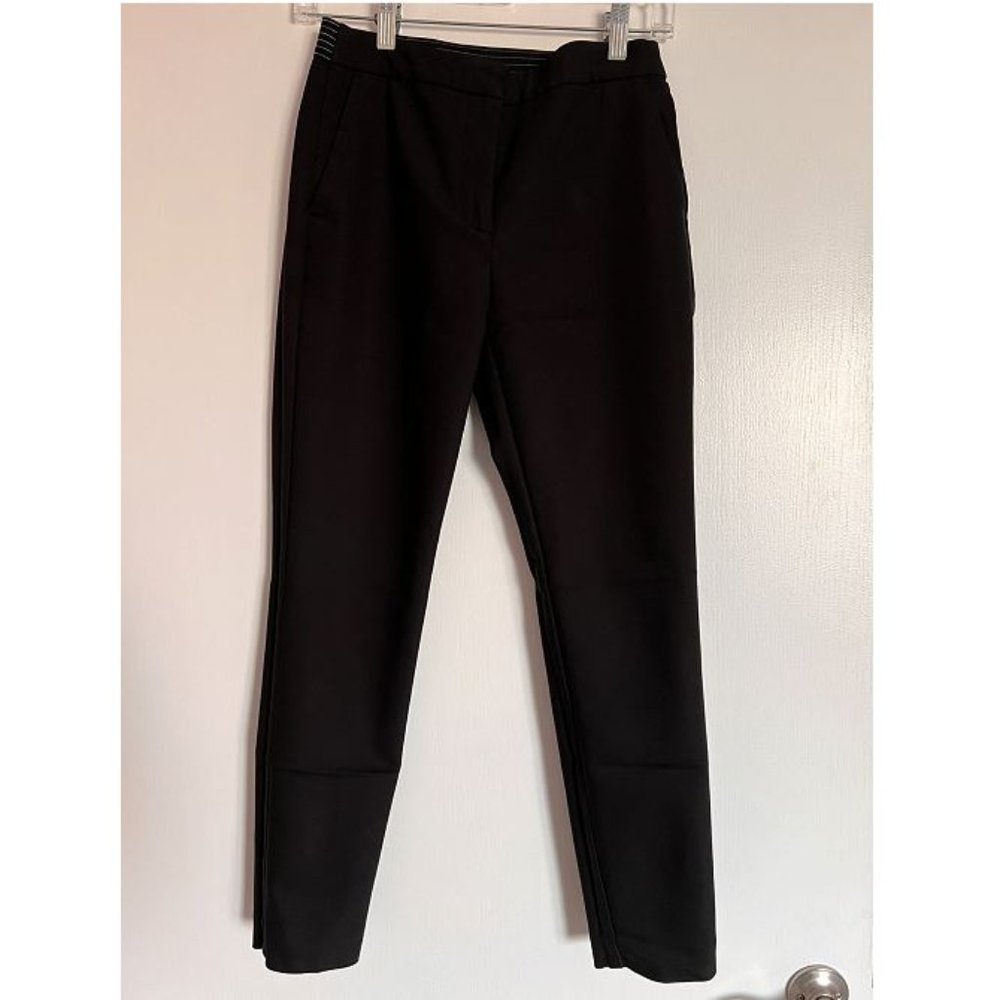 ZARA black dress pants with stretchy back. Size 4.